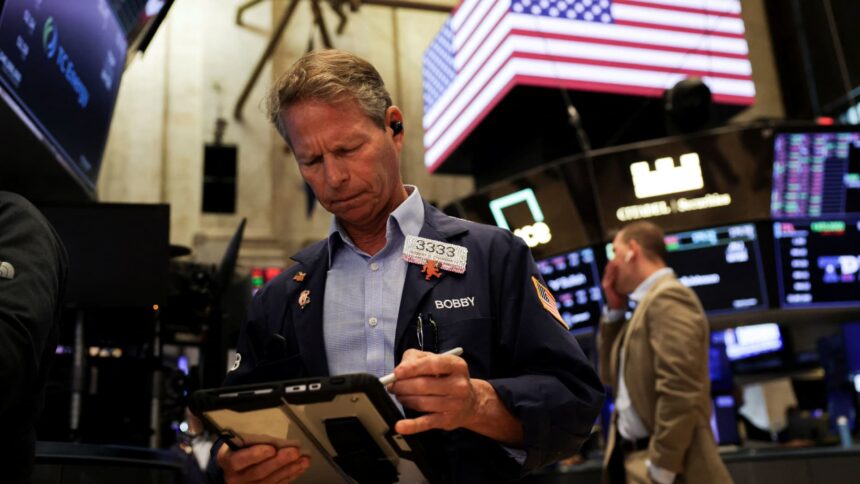 108202350 17585675092025 09 22t184937z 602317731 rc21xgac10sr rtrmadp 0 usa stocks