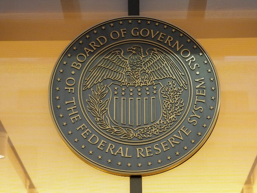 2025 09 17T115840Z 411246654 RC2MTGABLO9Y RTRMADP 3 USA FED 1758130967