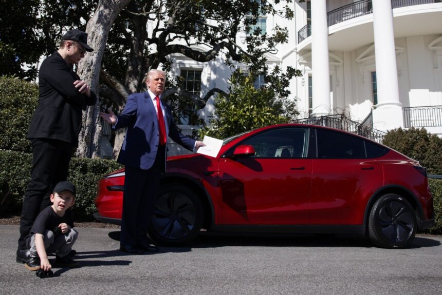 Telsa rallies after Musk pumps in 1B via statement stock purchase