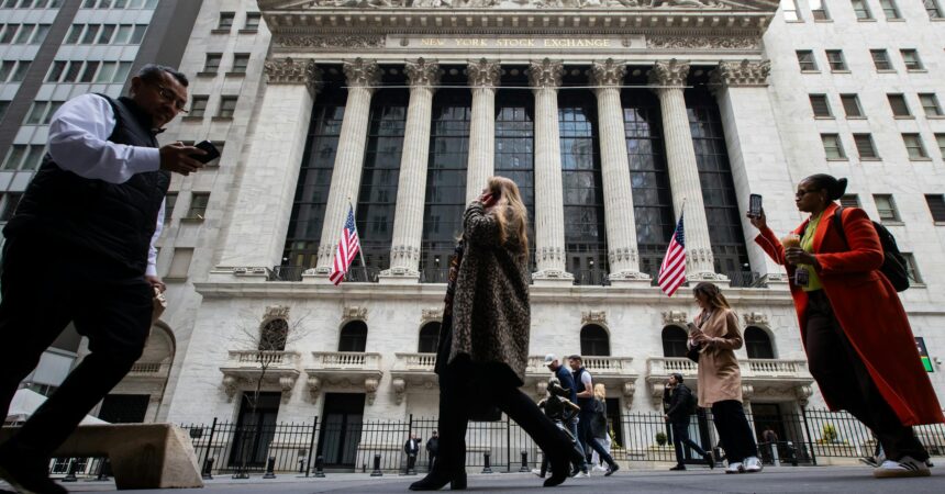 Wall Street Hits Record Highs as Investors Await Fed's Interest Rate Decision 1 VVVRE2OIMRB75GTM5LGSJGAIFI