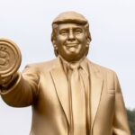 a258295081a8a255bf3223bc9bea082054 trump bitcoin crypto statue.1x.rsocial.w1200
