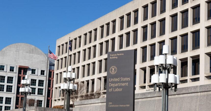 U.S. Labor Department to Delay Economic Data Release if Government Shuts Down 1 gettyimages 1264709557