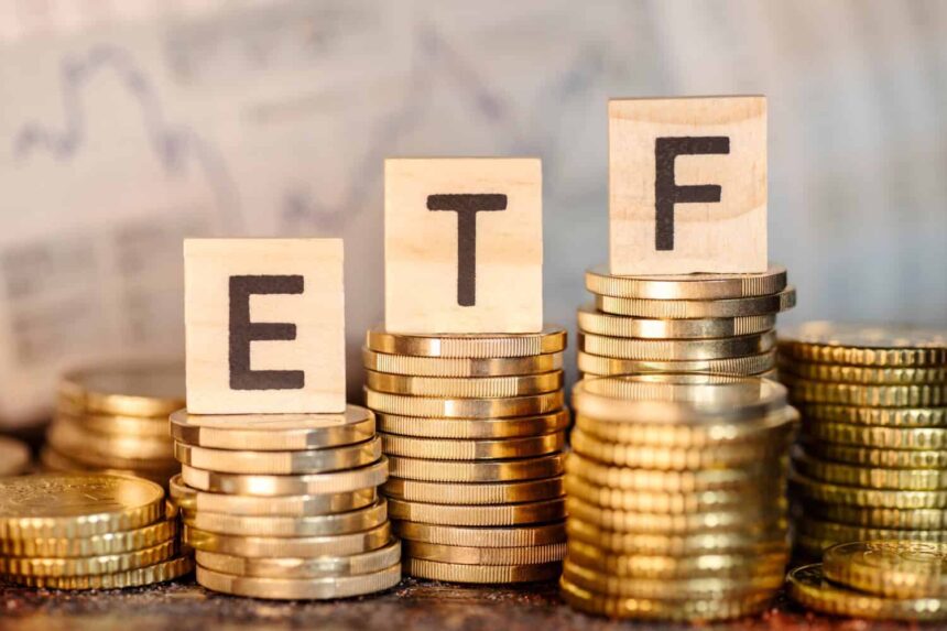 Top 5 Income-Generating ETFs for Retirees 1 shutterstock 2262789649 huge licensed scaled
