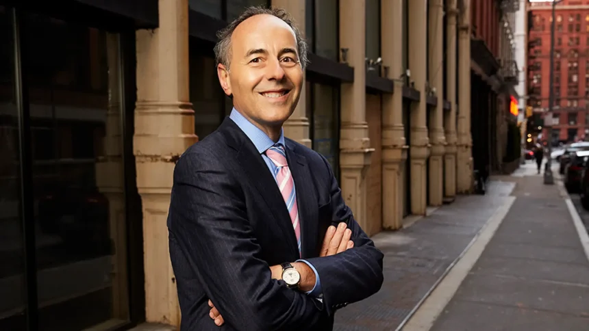 vaneck ceo expects sec to approve all bitcoin etfs at once 1.webp