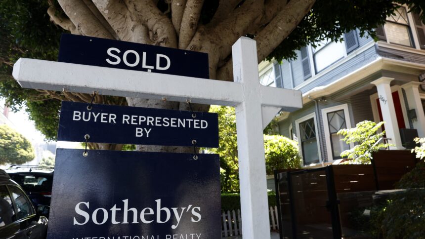 Real estate investors increase market share to one-third of residential home sales in Q2 2025 1 108207593 1759506517696 gettyimages 2232420828 75a2693 l3ultxqq