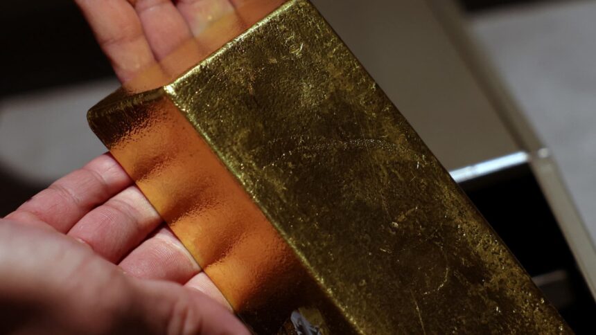 108208996 17598621772025 04 10t102859z 991171530 rc2uuda60k55 rtrmadp 0 singapore business