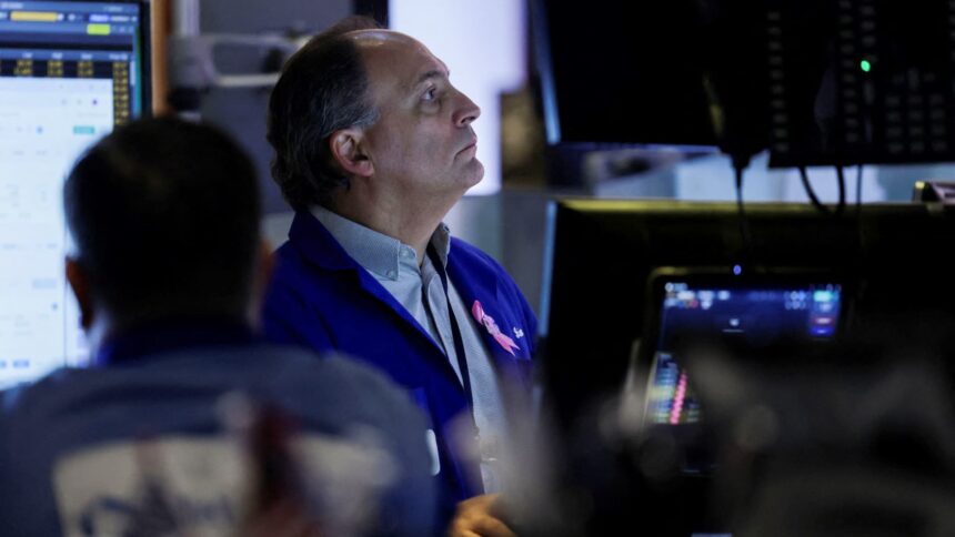 Dow Hits New High Amid Strong Earnings from RTX, 3M, and GE Aerospace 1 108213000 1760702324073 108213000 17606253382025 10 16t143040z 859607496 rc21dhaexkos rtrmadp 0 usa