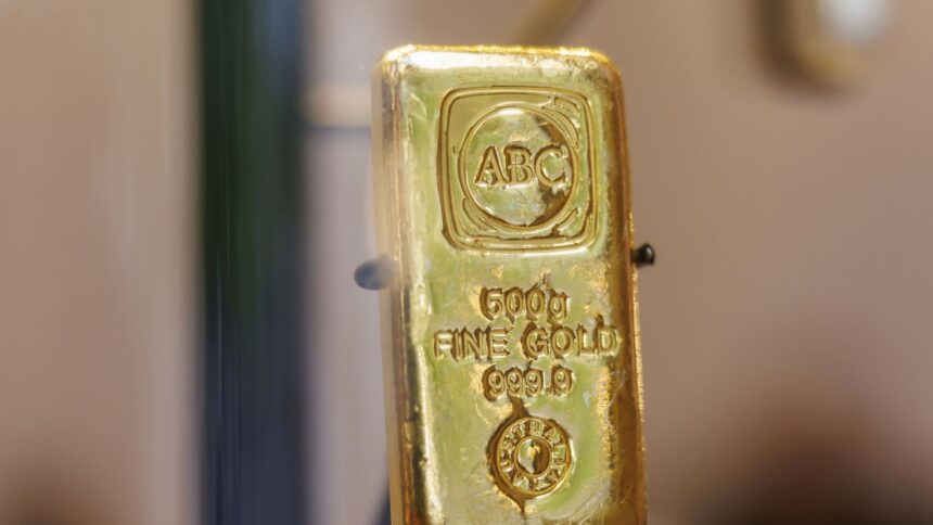 Gold Prices Dip as Investors Take Profits After Reaching Record High 1 108214510 1761017244972 gettyimages 2241924377 AUSTRALIA ABC GOLD