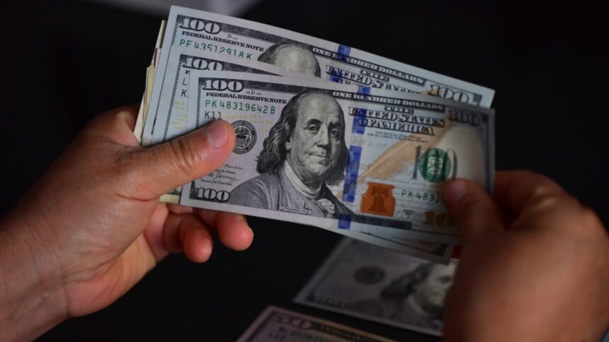 108217557 1761617090208 gettyimages 2241179026 cfoto usdollar251017 npHk4