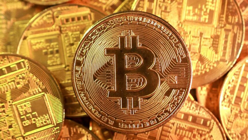 2025 10 07T111329Z 964279978 RC22PGA6P2QU RTRMADP 3 FINTECH CRYPTO FLOWS