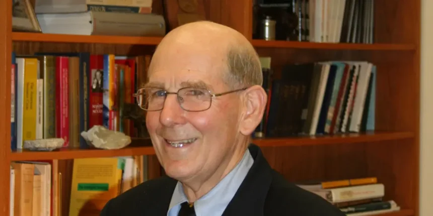 Gary Shilling predicts 30% stock market crash amid extreme speculation 1 68f8e4645dbc4fd10dab4df0