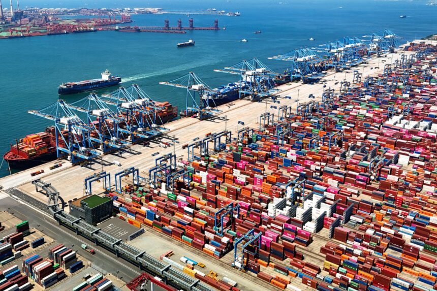 China Port Fees 95638
