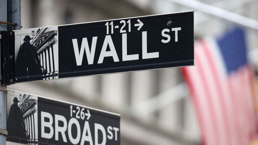 US Stock Market Opens Higher as Inflation Data Fuels Rate Cut Speculation 1 MEDLINE IPO 0 1732360023805 1761313411246
