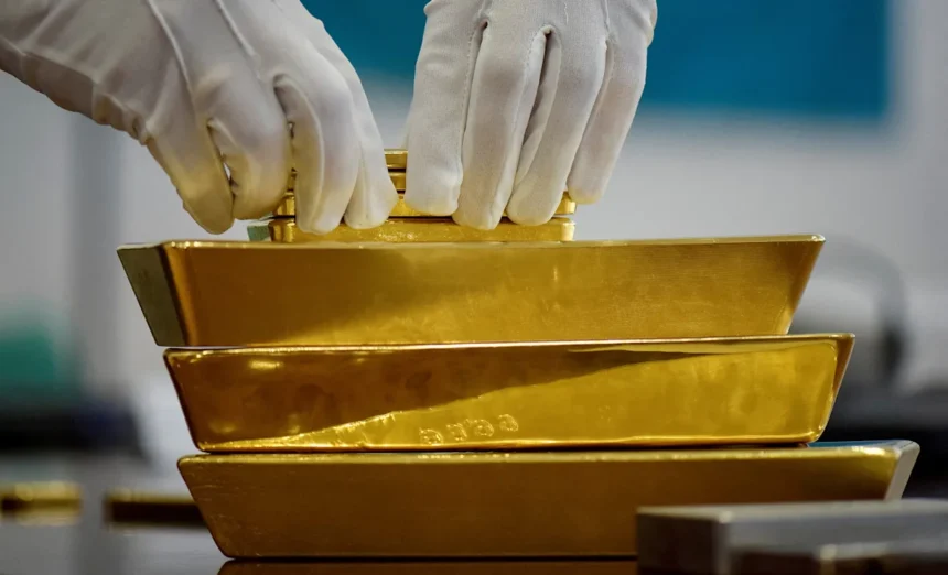 Gold Sees Surge as Investors Seek Safe Havens Amid Dollar Decline 1 b66db3a0 9f78 11f0 9dc7 502a0d29abc8