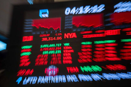 108127137 1743861259189 gettyimages 2207918690 NYSE TARIFFS