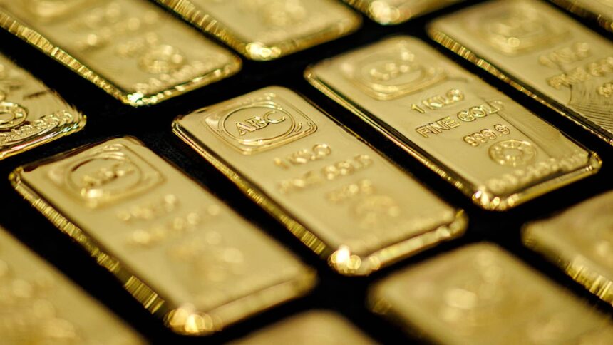 Gold Prices Surge as Market Anticipates Fed Rate Cuts 1 108134745 1745330034749 gettyimages 2210132895 AUSTRALIA GOLD
