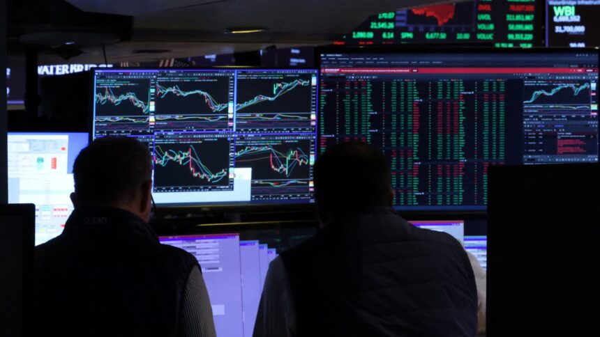 Stock Futures Little Changed as October Trading Begins 1 108200189 17581349282025 09 17t184531z 2044740987 rc2utga0l43x rtrmadp 0 usa stocks