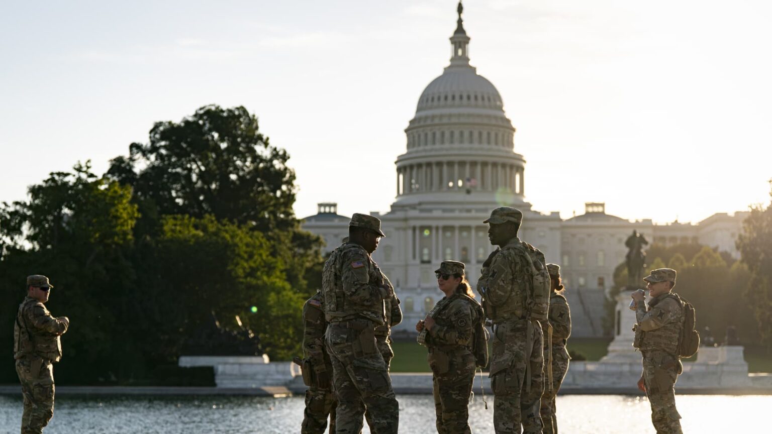 108206721 1759349918501 gettyimages 2238126300 ad 033 shutdownwed