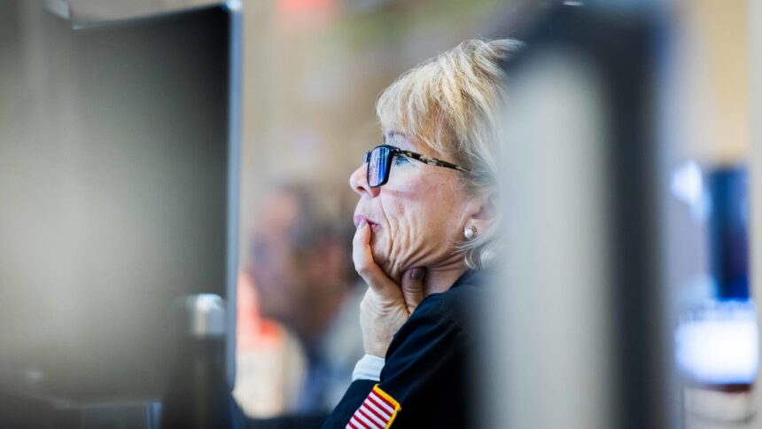 108218708 1761754763226 Traders Photo 20251028 KK PRESS 004