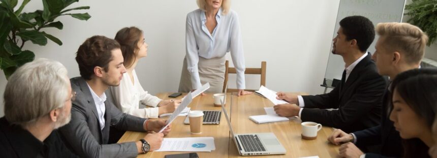 FTI Consulting Shares Show Short-Term Gains Amid Yearly Decline 1 51efc4c16661a09e764445427d52ecc6