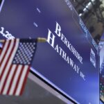Berkshire Hathaway reports record 382B reserve positive 3rd quarter