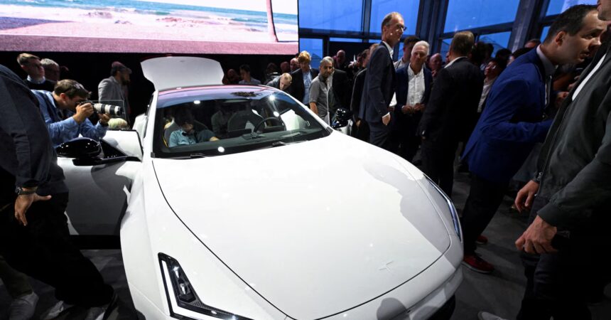 CRWWM3SZAZNPNMKZWGJDS4SXGU