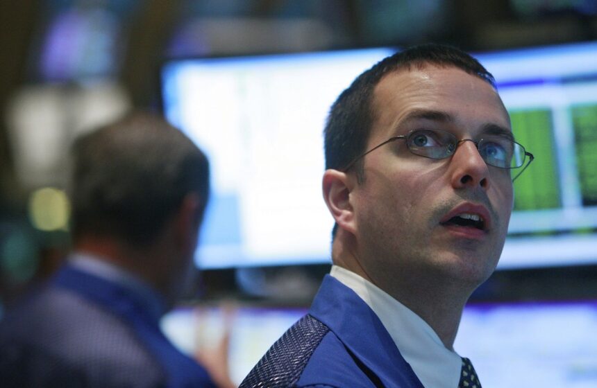 investor on trading floor