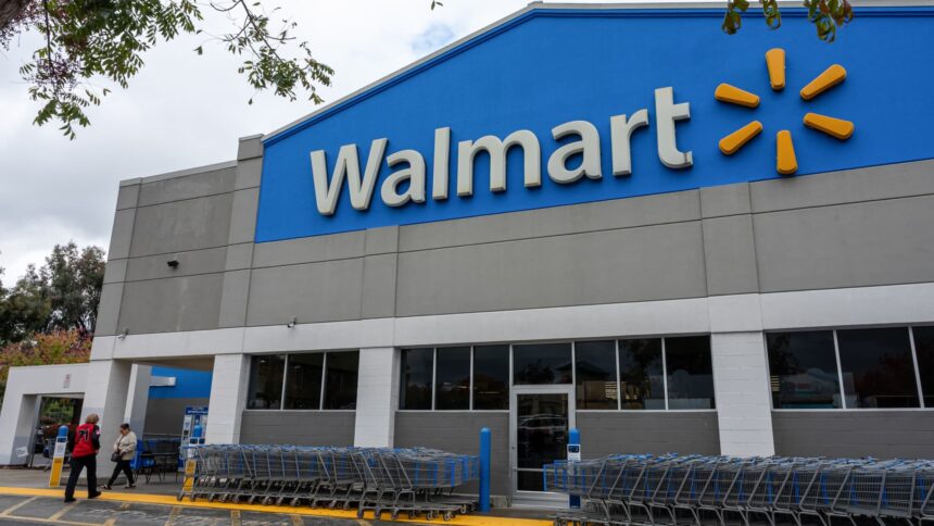 Top Wall Street Analysts Recommend Three Stocks with Strong Long-Term Growth Potential 1 108229582 1763680292688 gettyimages 2247092603 WALMART EARNS