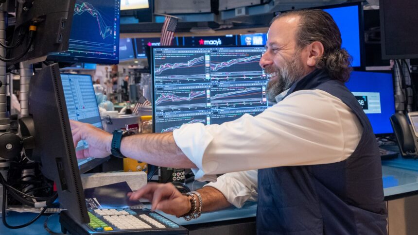 108232526 1764791894488 108232526 1764171508892 gettyimages 2248555747 anotherday153732181 e40jwrlr