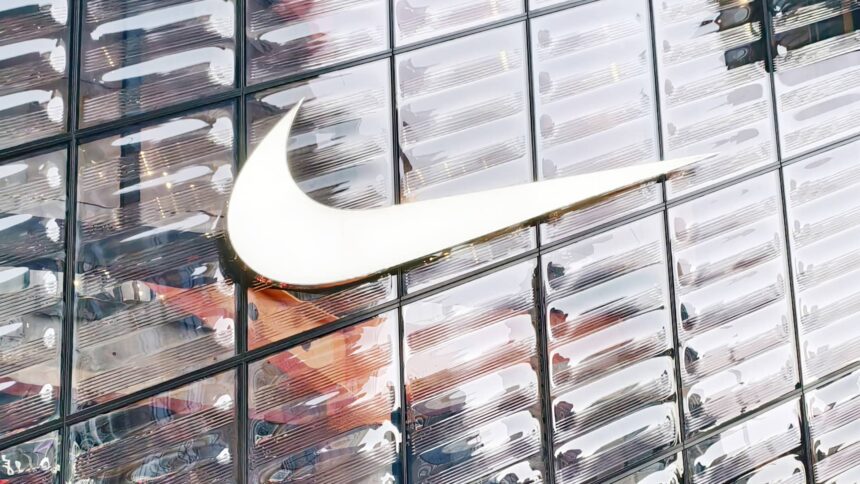 108240037 1765391691486 gettyimages 2240877224 cfoto nike001f251014 nppoM