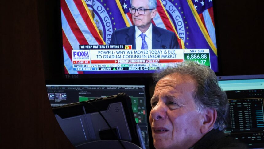 108240206 17653989802025 12 10t202730z 195225484 rc2udiaihcjc rtrmadp 0 usa markets fed