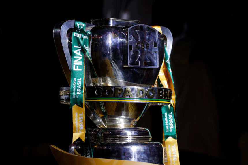 Copa do Brasil Semifinals: Corinthians, Cruzeiro, Fluminense, and Vasco Compete for Title