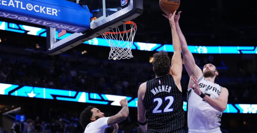 De’Aaron Fox Shows Support for Luke Kornet in Postgame Appearance After Spurs Victory
