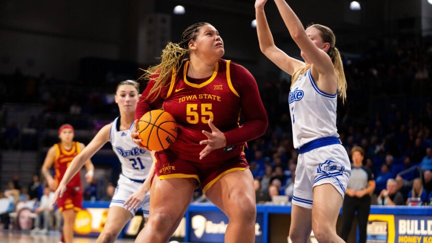Iowa State's Audi Crooks Leads NCAA Women's Basketball in Scoring with 27.6 Points per Game 1 Iowa State's Audi Crooks Leads NCAA Women's Basketball in Scoring with 27.6 Points per Game