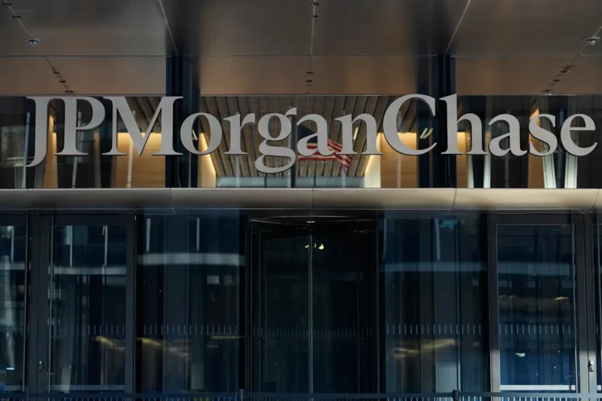 JPMorgan Stock Drops 4.65% as Rising Costs Loom for 2026
