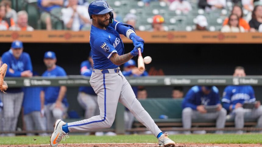 Royals finalize five-year contract extension with third baseman Maikel Garcia 1 Royals finalize five-year contract extension with third baseman Maikel Garcia