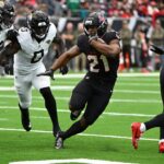 Texans to be without Nick Chubb against Cardinals due to rib injury