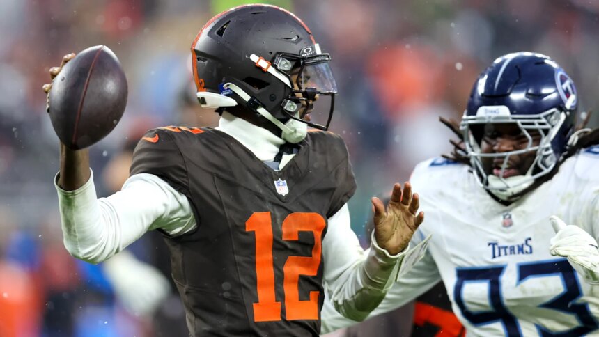 Titans' Defensive Tackles Simmons and Sweat Shine as Key Players 1 Titans' Defensive Tackles Simmons and Sweat Shine as Key Players