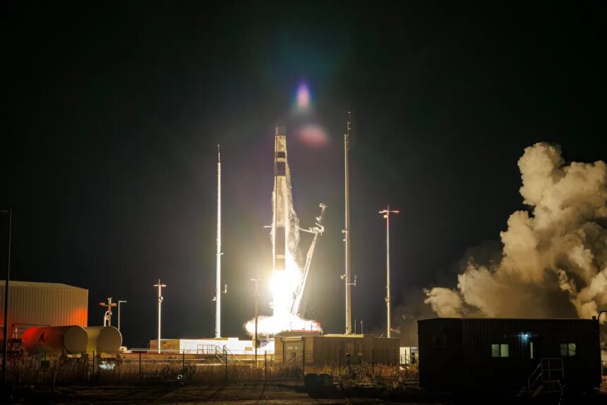 rocket lab liftoff of electron