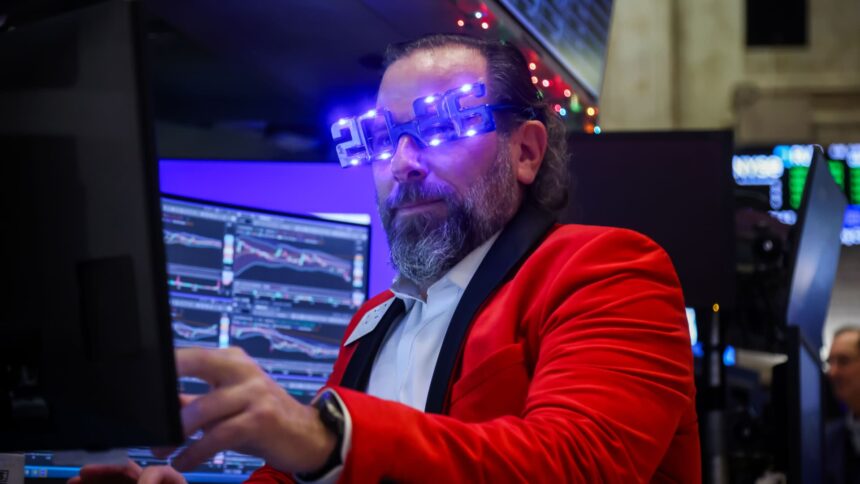 108247460 1767363849108 gettyimages 2253535817 US STOCKS