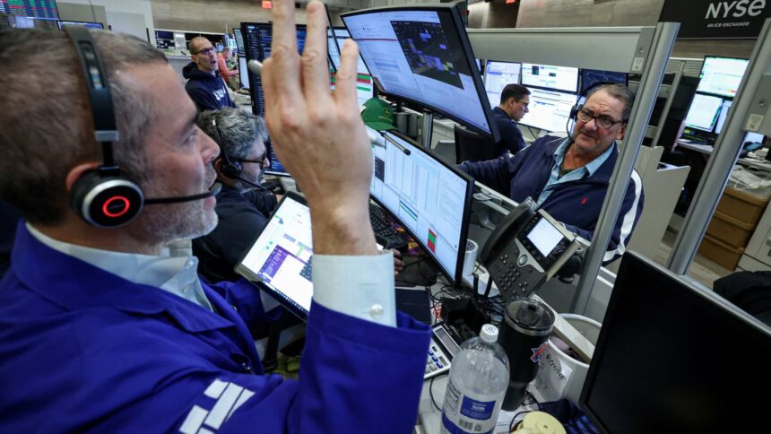 Stock Futures Rise as Banks and Tech Rally; Major Averages Show Positive Momentum 1 108253085 17684968522026 01 15t170627z 837153888 rc2q1ja1w98s rtrmadp 0 usa stocks