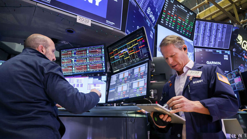 108254453 1768932204557 gettyimages 2256714490 US STOCKS