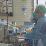 88bb132a 53d7 47a8 a502 608c3545483a jumbo16x9 200509 komo covid coronavirus harborview hospital 02