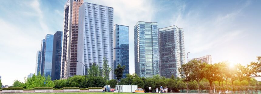 Ichigo's Share Price Rises to ¥452 Amidst Mixed Analyst Predictions 1 a8700db9ae2d9d376125feca8591533e