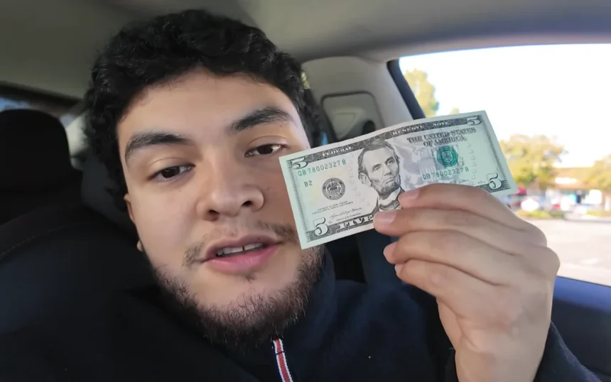 Man Reveals Surprising Success from Consistently Investing $5 a Day in Bitcoin for 429 Days 1 Bitcoin 429 days featured.webp