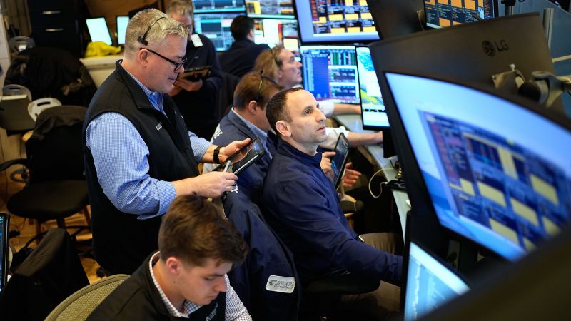 Sell-off in Software, Real Estate, and Trucking Stocks Amid AI Disruption Fears 1 ap26043555113744