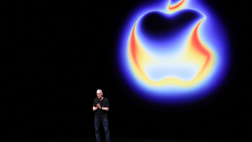 108196255 17574384612025 09 09t171709z 1521912932 rc2hogaxyy17 rtrmadp 0 apple event