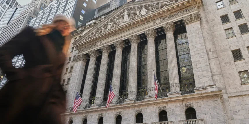 Falling Stock Prices Could Cost Consumers $1.5 Trillion in Wealth and Impact Spending 1 69c40b725b58f1f0f9337130