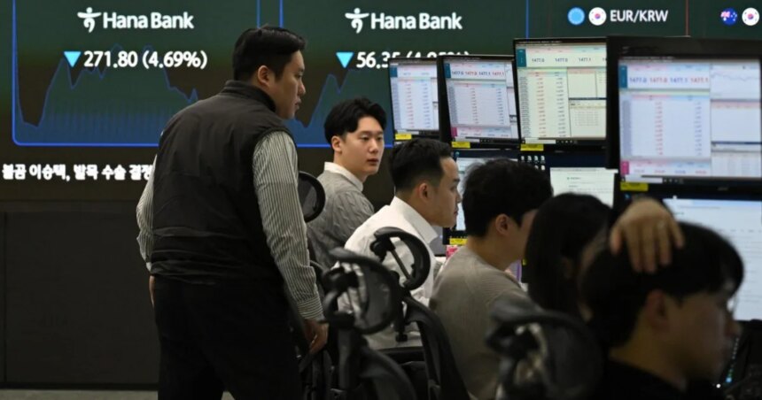 South Korea's Stock Market Sees Historic Plunge Amid US-Israeli Conflict 1 AFP 20260304 99UB2KF v1 MidRes SkoreaMarketStocks 1772595756 2d5041 1772597724