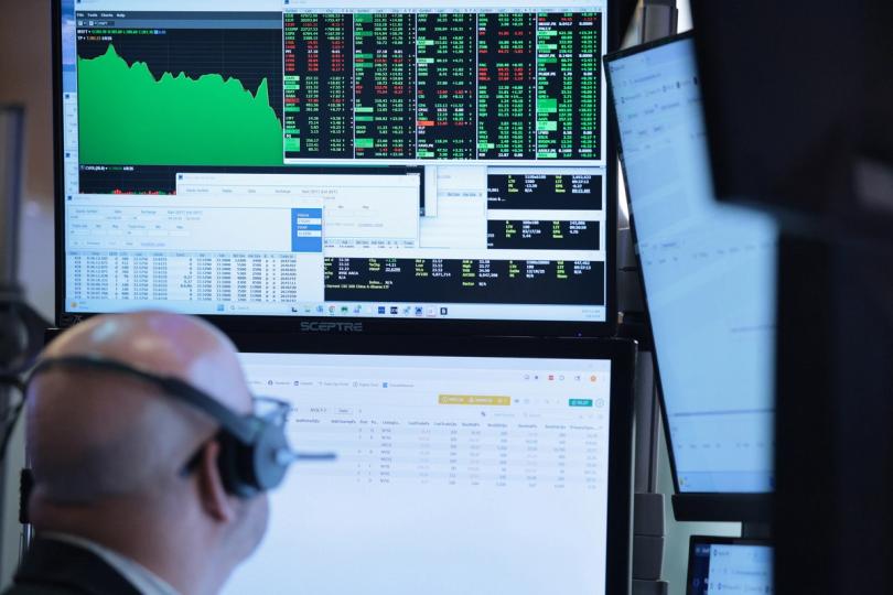 Bitcoin Struggles to Break $75,000 Amidst Stock Market Rally 1 0977839049c66adda47fd479e3e532000ebe54a0